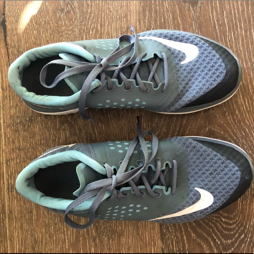 NIKE FITSOLE RUNNING SHOES